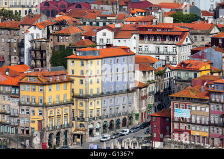 Paesaggio urbano di Porto in Portogallo, Old Town, Centro Storico, Patrimonio Mondiale dell UNESCO Foto Stock