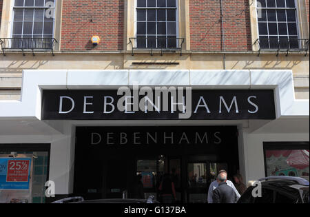 Negozio Debenhams davanti a Norwich, Norfolk, Regno Unito. Foto Stock