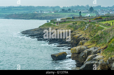 Una vista dalla scialuppa di salvataggio casa a Moelfre su Anglesey Foto Stock