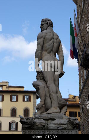 Statua di Ercole e Caco di Baccio Bandinelli, Piazza della Signoria, Firenze Foto Stock