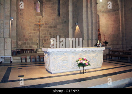 Tabella comunione all interno della chiesa di Sant'Anna, una chiesa cattolica romana, situato all'inizio della Via Dolorosa nel vecchio Jerusale Foto Stock