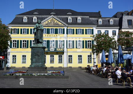 Bonn, Beethoven monumento, Münsterplatz e Post Office, Germania Foto Stock