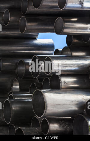 Shining in tubi metallici, abstract background industriale foto con messa a fuoco selettiva Foto Stock