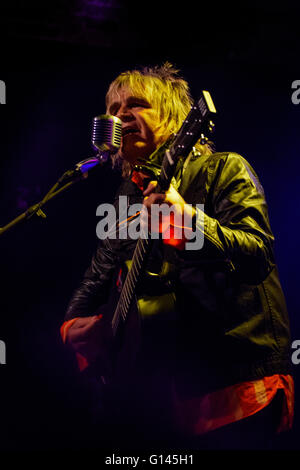 MIKE PETERS PRESENTA L'ALLARME SPIRITO DI 86 dichiarare la Tua forza Tour 2016 Foto Stock