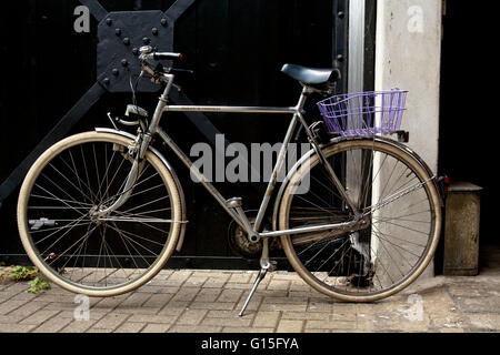 DEU, Germnay, la zona della Ruhr, Bochum, bicicletta. Foto Stock