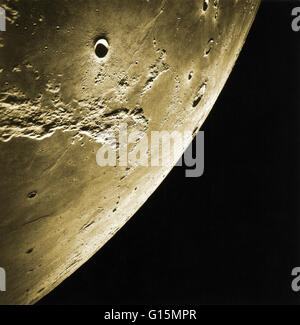 La luna come fotografato da astronauta Kenneth Mattingly della missione Apollo 16, Aprile 1972. Foto Stock