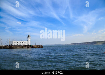 Scarborough faro vista dal porto. Foto Stock