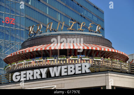 Café Kranzler Neues Kranzlereck, Kurfuerstendamm, Charlottenburg di Berlino, Deutschland / Kurfürstendamm, Ku-Damm, Kudamm Foto Stock