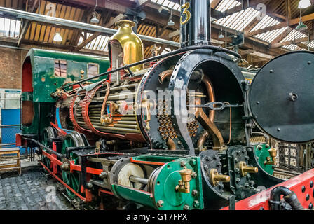 Treno a vapore esposte presso il Museo della Scienza e dell'Industria di Manchester (MOSI), Inghilterra. Foto Stock
