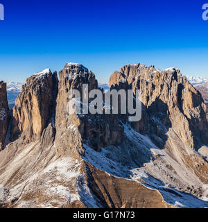 Picco di Montagna, Dolomiti, Italia prese da un elicottero Foto Stock