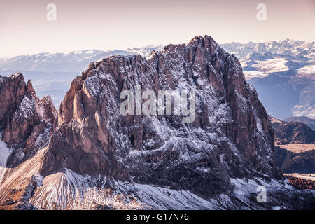 Picco di Montagna, Dolomiti, Italia prese da un elicottero Foto Stock