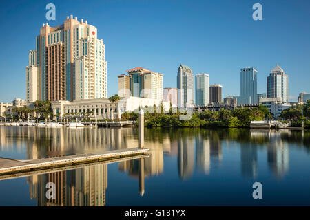 La mattina presto nello skyline di Tampa, Florida, Stati Uniti d'America Foto Stock
