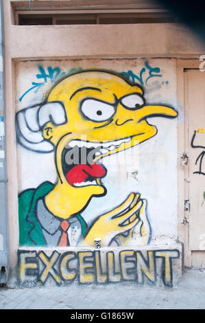 Il sig. Burns dei Simpson's Graffiti wall art nel quartiere Florentin, Tel Aviv Foto Stock