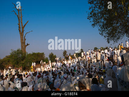 Pellegrini durante Kidane Mehret celebrazione ortodossa, Amhara Region, Lalibela, Etiopia Foto Stock