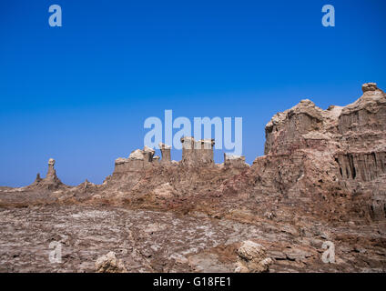 Canyon di sale fatta di strati di Alite e gesso nella depressione di Danakil, regione di Afar, Dallol, Etiopia Foto Stock