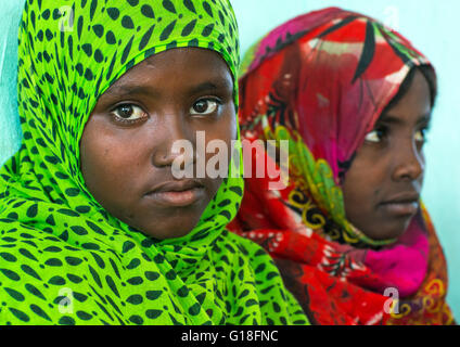 Velò etnia afar ragazze a scuola, regione di Afar, Semera, Etiopia Foto Stock
