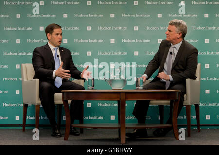 Washington, DC, Stati Uniti d'America. Il 10 maggio, 2016. Florida il senatore Marco Rubio parla a Hudson Institute sulla crisi in Medio Oriente Foto Stock