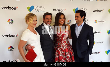 New York, New York, Stati Uniti d'America. Il 10 maggio, 2016. Mariska Hargitay la gioiosa Cuore Fondazione onora il Vice Presidente Joseph Biden alla rivoluzione gioiosa di Gala in New York City. Kelli Giddish, Raul Esparza, Mariska Hargitay, Danny Pino Credito: Bruce Cotler/Globe foto/ZUMA filo/Alamy Live News Foto Stock