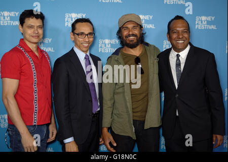 Sydney, Australia. 11 Maggio, 2016. (L-R) Direttore Ivan Sen, produttore, attore Aaron Pedersen e Direttore del Festival Nashen Moodley arrivano al 63a Sidney Film Festival programma lancio ufficiale a casa doganale. Sydney Film Festival è uno dei più lunghi del mondo-esecuzione di festival della pellicola ed è un evento importante nel Nuovo Galles del Sud calendario culturale. Credito: Hugh Peterswald/Pacific Press/Alamy Live News Foto Stock