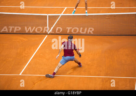 Roger Federer giocando Alexander Zverev della Germania nella mens singles 2° round presso la BNL internazionali di tennis a Roma, 2016 , Foro Italico, Roma, Italia, 11/05/16 Foto Stock