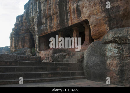 Grotta 4 : facciata, Badami grotte, Badami, Karnataka, India Foto Stock