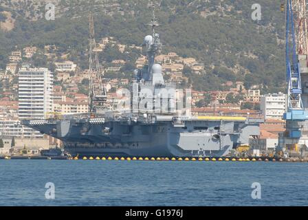 Marina Francese, Toulon base navale, Charles De Gaulle portaerei nucleare Foto Stock