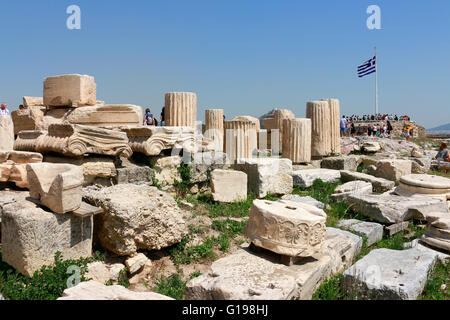 Griechische Fahne, Akropolis, Athen, Griechenland. Foto Stock