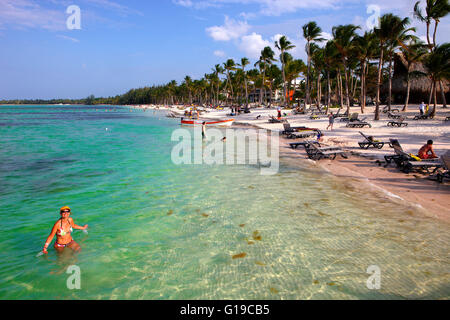 Tour in barca off Bavaro Beach nella zona di Punta Cana Repubblica Dominicana Foto Stock