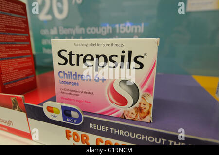 Strepsils losanghe per bambini 6 plus Foto Stock