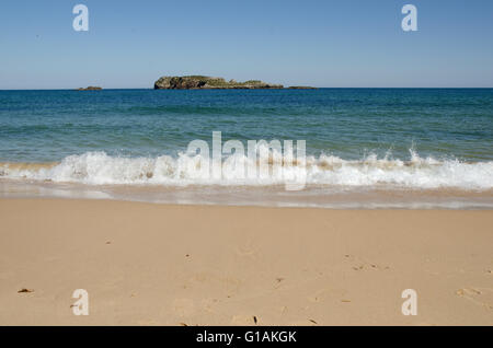 La spiaggia e il mare a Sagres in Portogallo Foto Stock