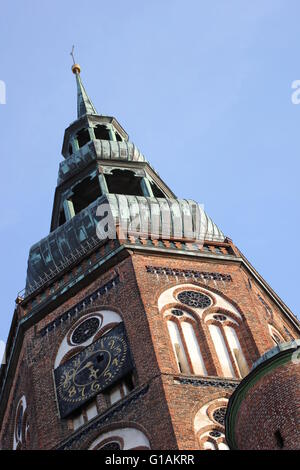Parte superiore della cattedrale San Nikolai di Greifswald, Meclenburgo-Pomerania Occidentale, Germania. Foto Stock
