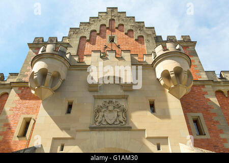 Il lato di ingresso del Castello di Neuschwanstein e nel XIX secolo in Baviera, Germania Foto Stock