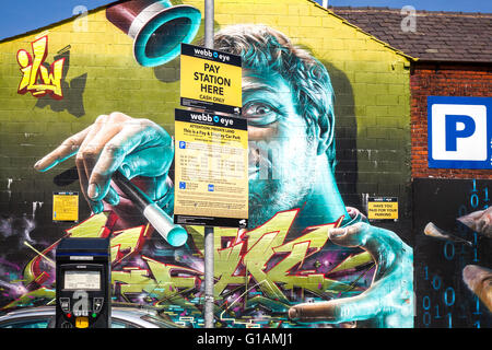 Occhio di parcheggio Parcheggio auto, ammende e regolamenti  Art Graffiti su Cookson Street car park pareti parte del Re-style Progetto di Blackpool, Lancashire, Regno Unito Foto Stock