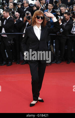 Susan Sarandon frequentando il "Cafe Society' premiere e la Serata di Apertura Gala durante la 69a Cannes Film Festival presso il Palais des Festivals a Cannes il Maggio 11, 2016 | Verwendung weltweit Foto Stock