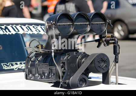 Sydney, Australia. 5 Ottobre, 2015. I driver forniti gli spettatori e giudici il loro miglior burnout durante il 2015 Burnout Maina concorrenza che ha avuto luogo presso la Western Sydney Dragway Internazionale (Sydney Dragway) Foto Stock