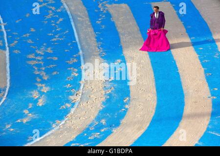 Francia, Bouches du Rhone, Arles, l'Arena, riso Fest, corrida Goyesque scenografia Marie Hugo Foto Stock