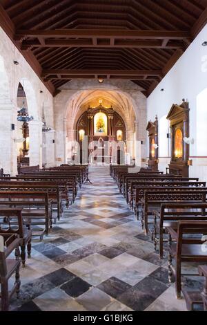 Cuba, Ciudad de la Habana Province, Avana Habana Vieja district elencati come patrimonio mondiale dall'UNESCO, la chiesa dell'Holly spirito (Iglesia del Espiritu Santo) costruito nel 1640 Foto Stock