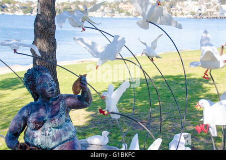 Sydney, Australia - 20 Luglio 2015: l'anno eseguire art exhibition, Porto scultura avviene in corrispondenza della tuga e Clarkes Point Reserve di Sydney. Questa mostra presenta una ampia varietà di opere e corre dal 30 luglio al 9 agosto. Foto Stock