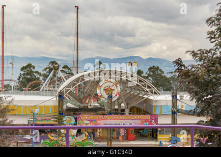 QUITO, ECUADOR, ottobre - 2015 - vista aerea di grandi giochi per bambini Parco giochi si trova in alti di Quito, Ecuador. Foto Stock