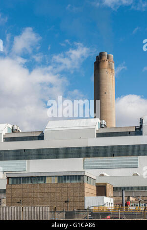 Aberthaw Coal Fired Power Station sulla costa Glamorgan nel Galles del Sud, Regno Unito Foto Stock