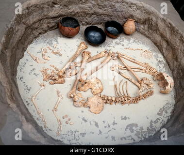 Kerma cultura sepoltura, tipico di Kerma cultura. Datata 2050 BC Foto Stock