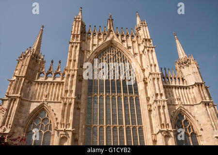 Una vista ravvicinata della storica cattedrale di York Minster nel North Yorkshire, Inghilterra, Regno Unito Foto Stock