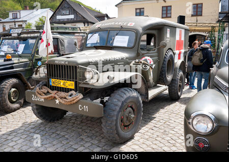 Prestone 44 veicolo esercito al Rally VI veicoli militari dalla II guerra mondiale in Kazimierz Dolny, auto d'epoca evento al mercato. Foto Stock