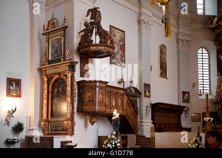 Chiesa Parrocchiale pulpito in Kazimierz Dolny, Polonia, Europa, building interior della parrocchia della chiesa cattolica romana. Foto Stock