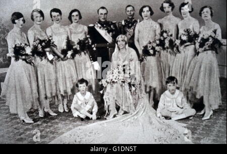 Fotografia scattata durante il matrimonio del Re Olav V (1903-1991) e la principessa Märtha della Svezia (1901-1954). Prince Albert Frederick Arthur George (1895-1952) ha agito come uomo migliore. In data xx secolo Foto Stock