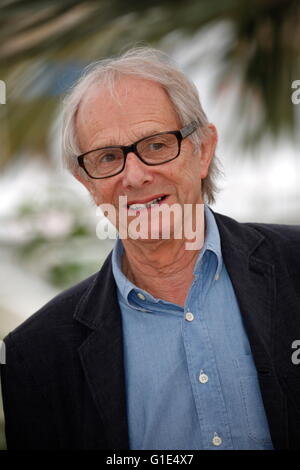 Cannes, Francia. 13 Maggio, 2016. Direttore Ken Loach assiste il photocall di 'Io, Daniele Blake' durante la sessantanovesima annuale di Cannes Film Festival presso il Palais des Festivals a Cannes, Francia, il 13 maggio 2016. Credito: dpa picture alliance/Alamy Live News Foto Stock