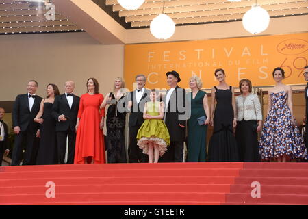 Cannes, Francia. 11 Maggio, 2016. CANNES, Francia - 14 Maggio: Kate Capshaw, Steven Spielberg, Ruby Barnhill, Mark Rylance e Claire van Kampen partecipare a "La BFG (Le Bon Gros Geant - Le BGG)' premiere durante la sessantanovesima annuale di Cannes Film Festival presso il Palais des Festivals il 14 maggio 2016 a Cannes, Francia © Federico Injimbert/ZUMA filo/Alamy Live News Foto Stock