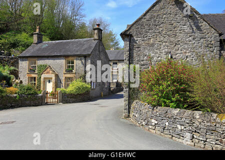 Villaggio Milldale Dovedale, Parco Nazionale di Peak District, Staffordshire, England, Regno Unito Foto Stock