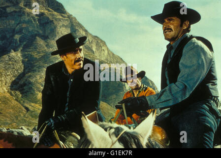 Fünf Geächteten, Die / Jason Robards / James Garner, Foto Stock