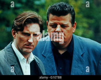 Cracker, aka: für alle Fälle Fitz, Krimiserie, Großbritannien 1993 - 1996, Darsteller: Robbie Coltrane (rechts) Foto Stock